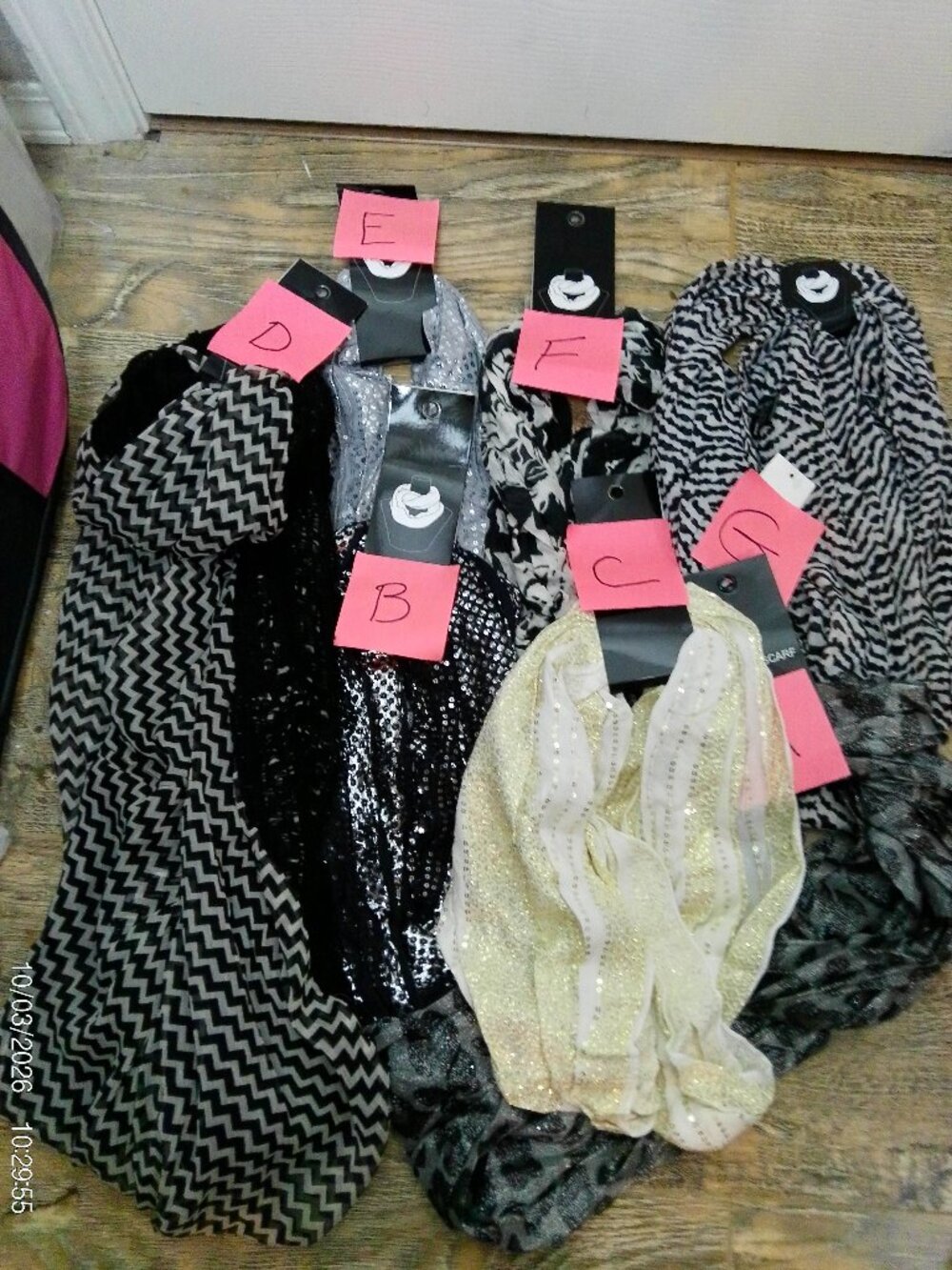 Pick 1 New Womens Infinity Scarf top brands Black White Gray